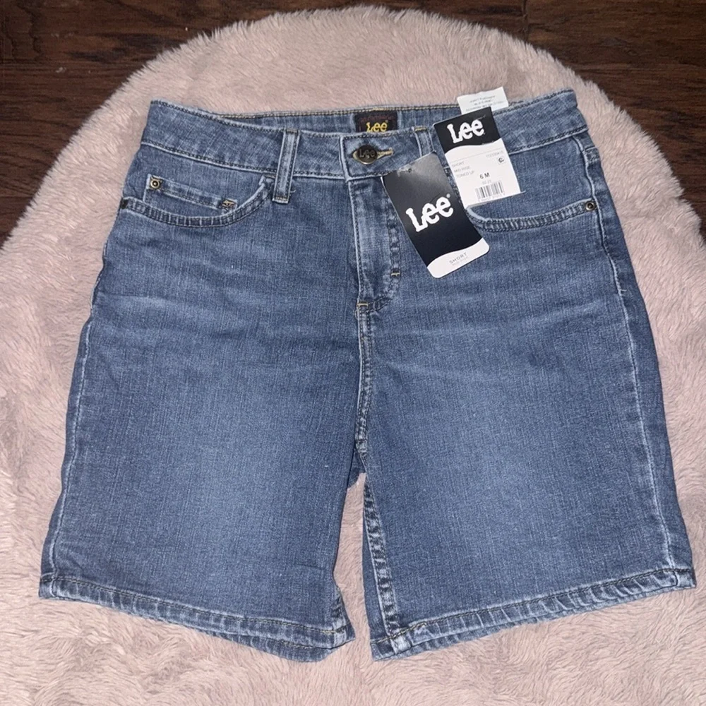 Lee blue jean denim shorts women’s short mid rise toned up button zip pockets 6M - Picture 2 of 12
